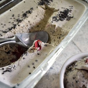 You can easily make this no-churn black sesame & cherry ice cream at home with no fancy equipment and only five ingredients!