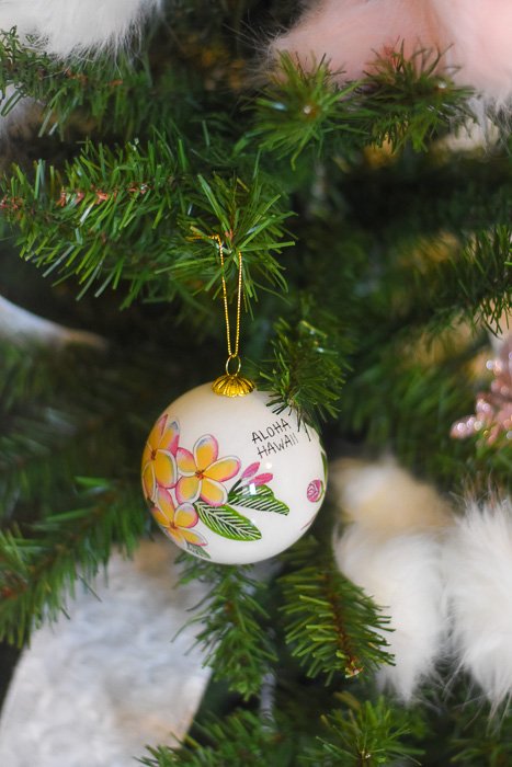 Hawaii souvenir ornament on Christmas tree