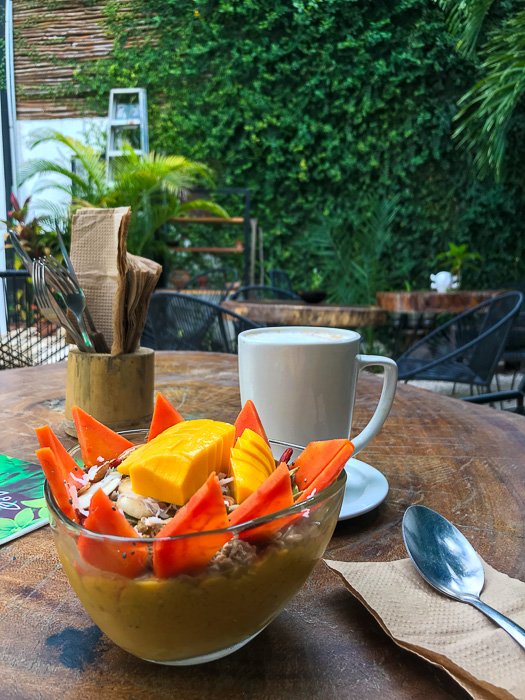 healthy belly bowl and chai latte at Raw Love Tulum Pueblo.