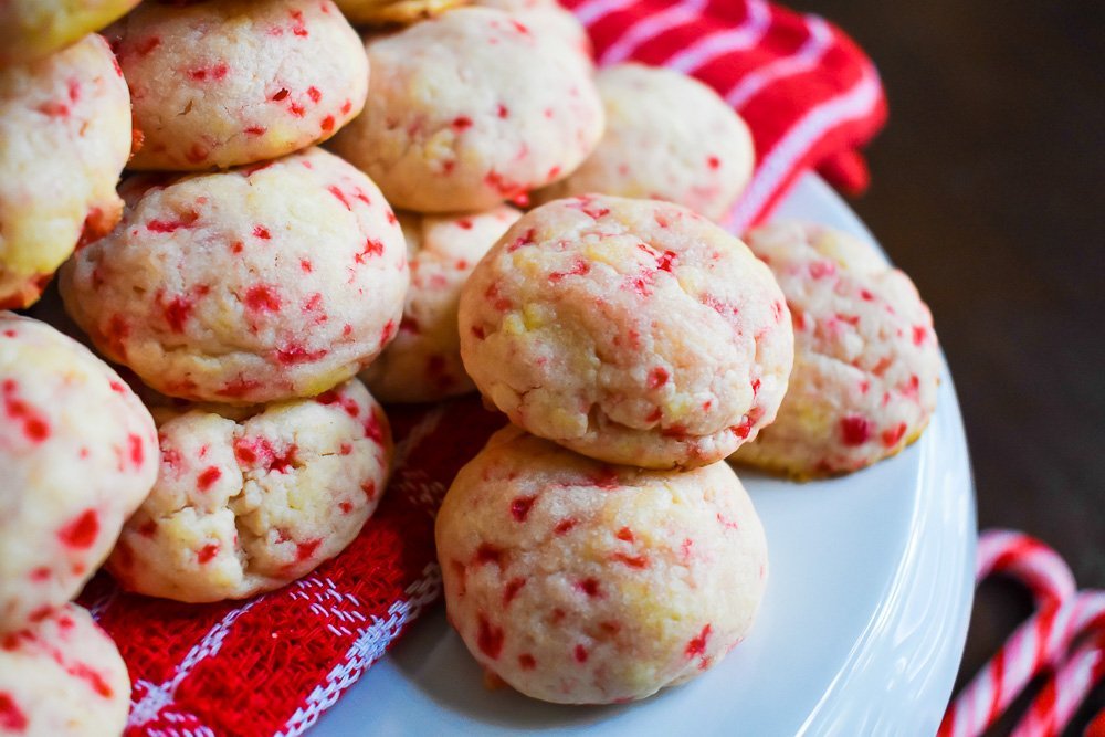 peppermint crunch cookies on white platter.