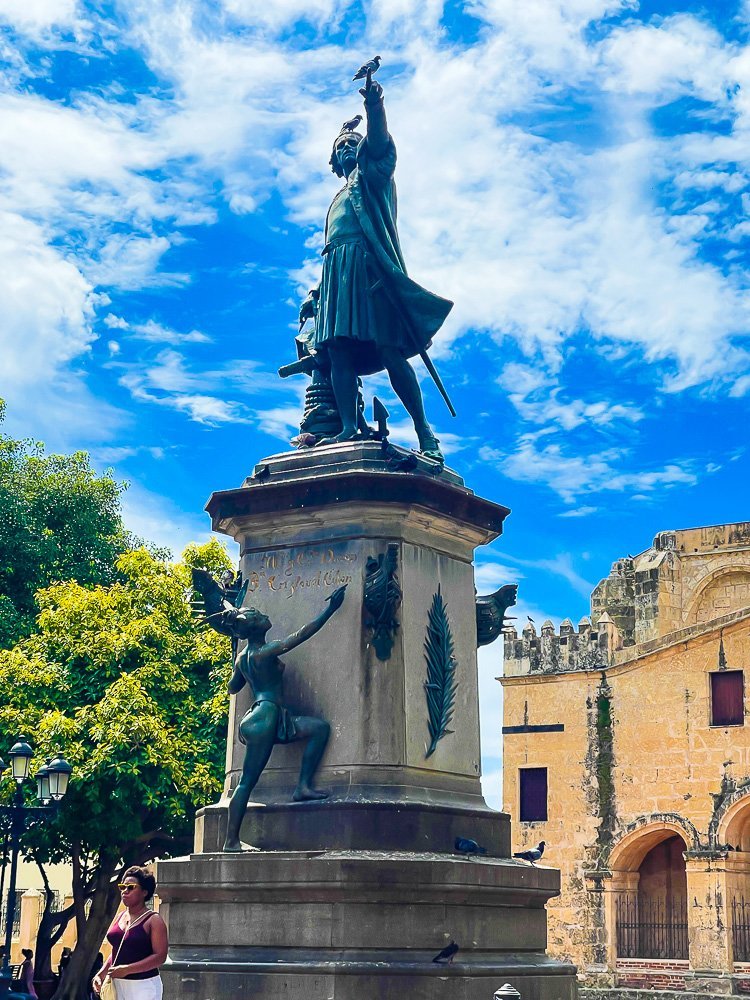 revisionist statue of Anacaona and Christopher Columbus in Santo Domingo zona colonial.