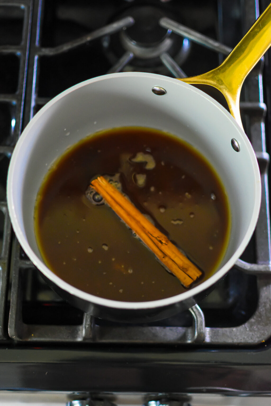 Cinnamon Simple Syrup (with Sticks or Powder) - Dash of Jazz