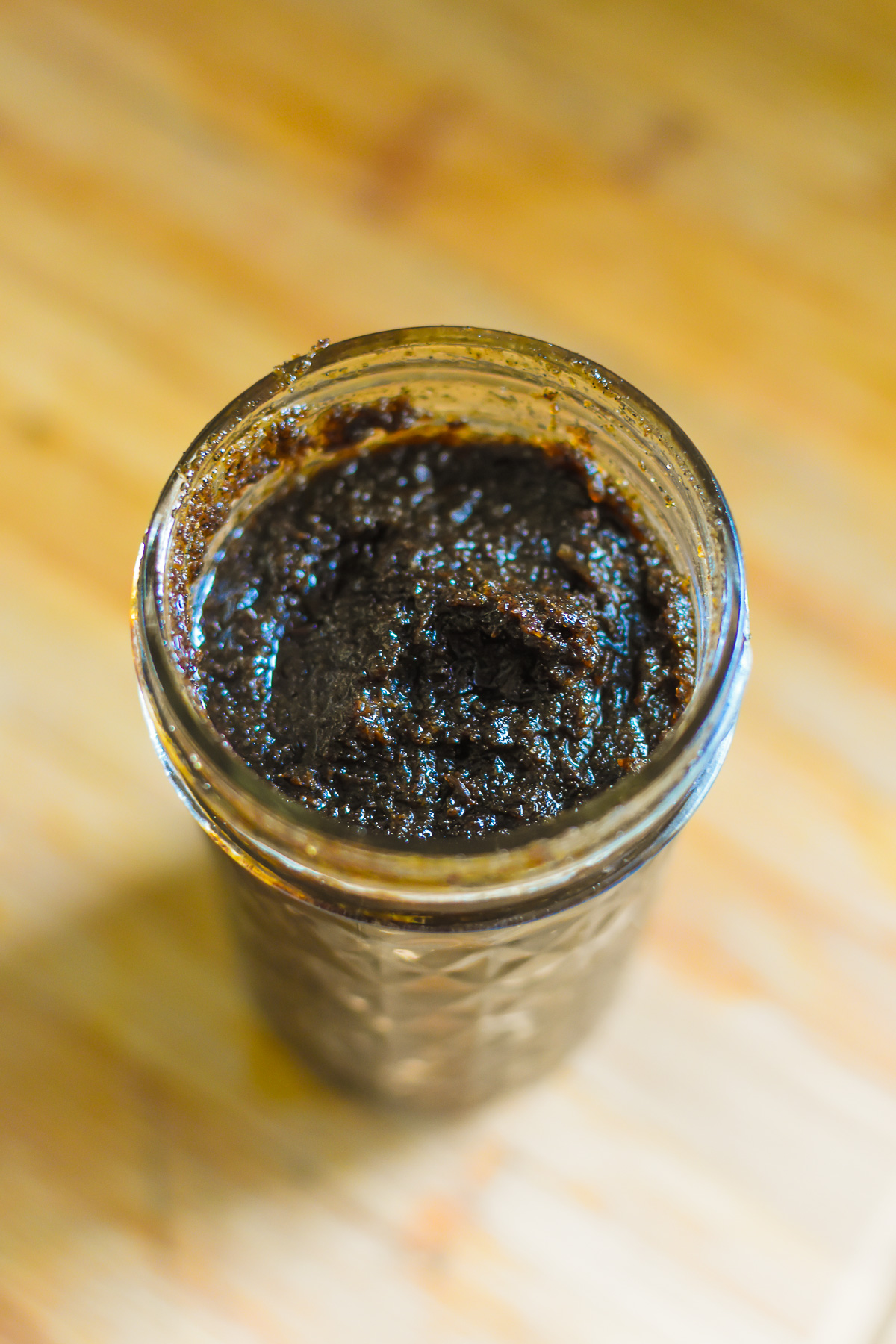 best vanilla bean paste recipe from scratch, stored in a glass jar.